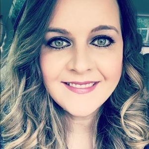 Meet your Posher, Rebekah